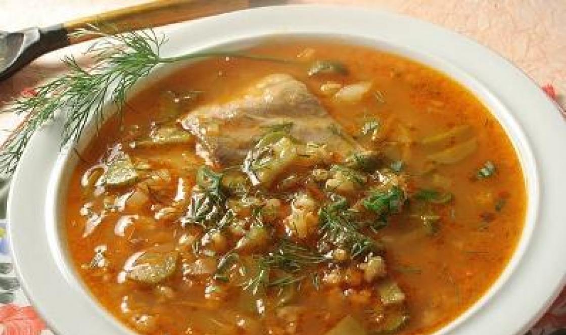 Kiseli krastavci, hodgepodge - pravljenje supe Koristan video sa receptom