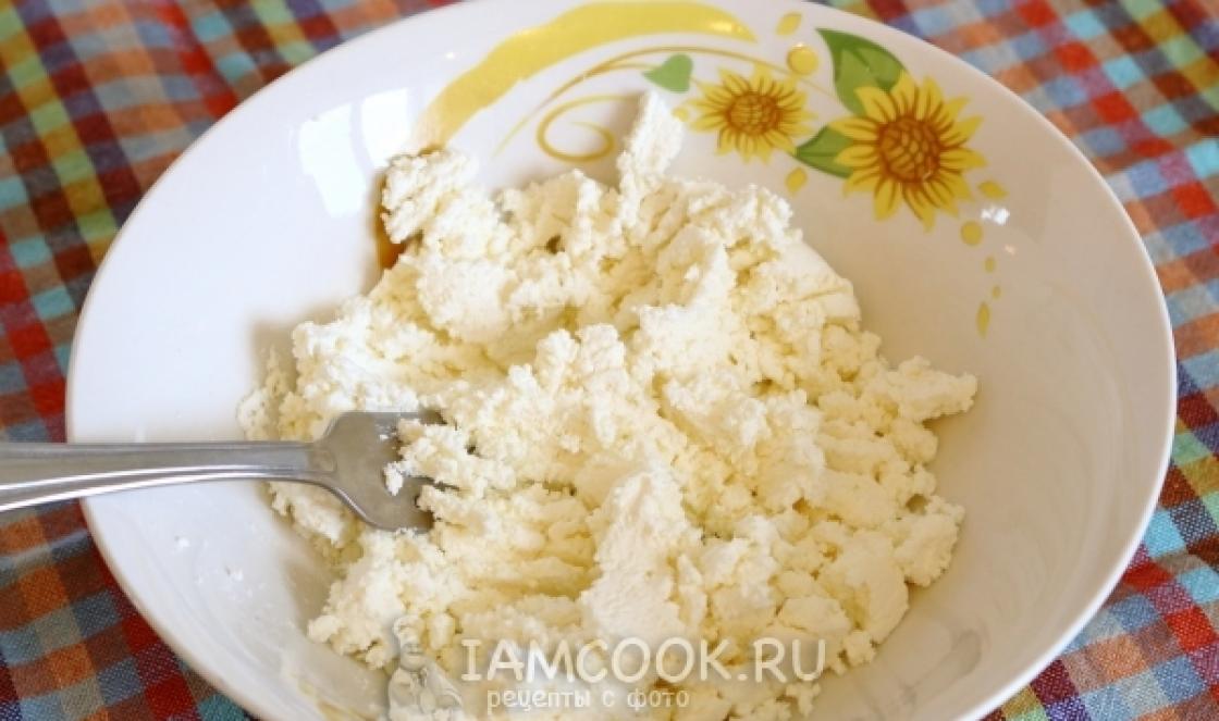Dumplings with cottage cheese are lazy