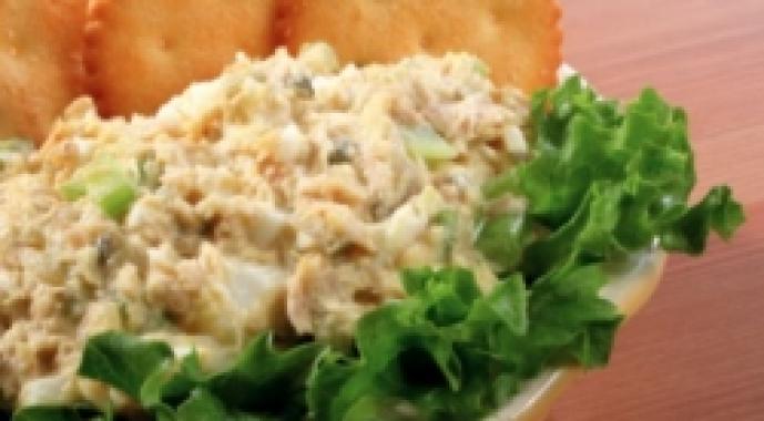Kako pravilno pripremiti salatu od oslića sa pečurkama